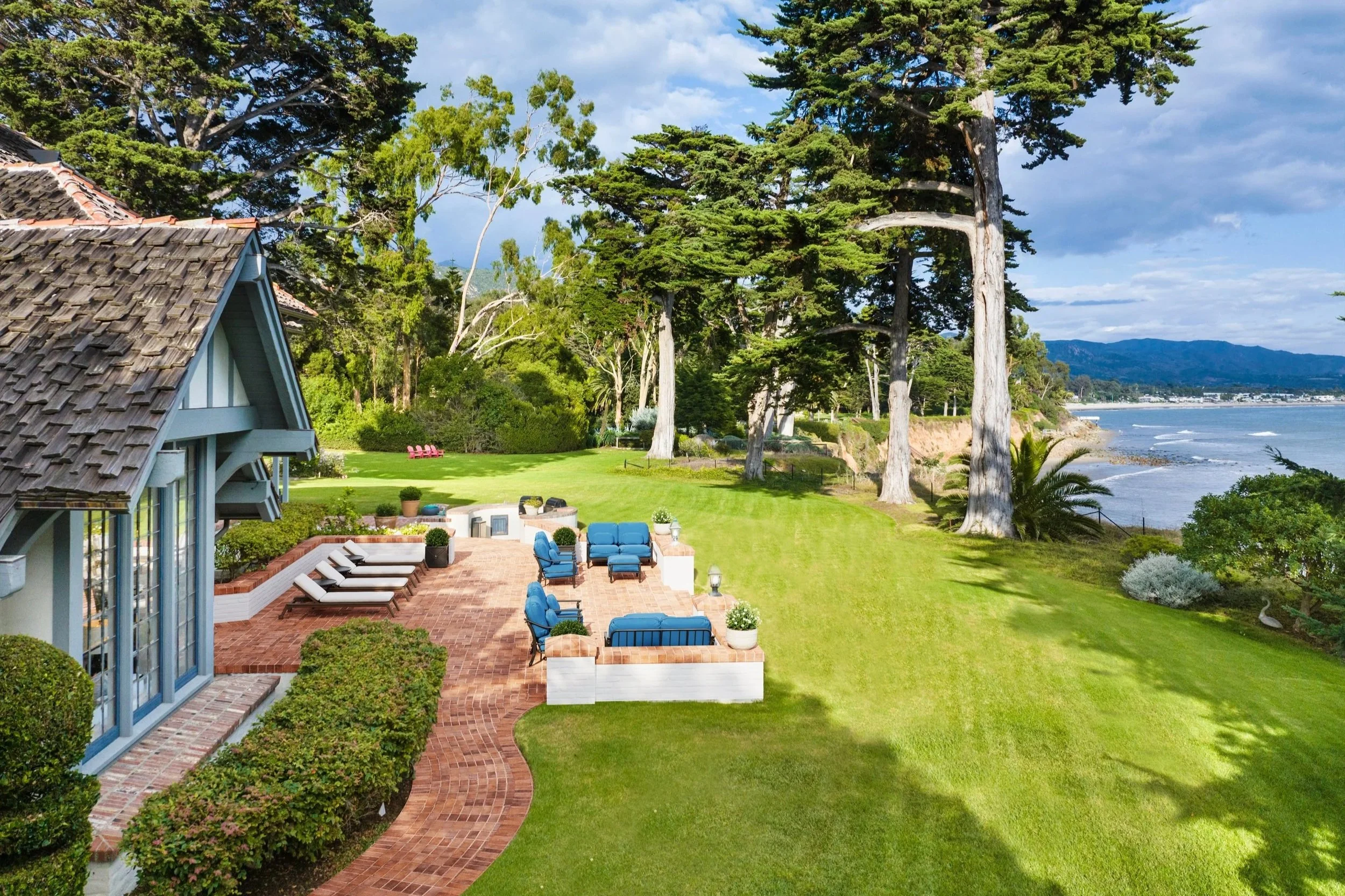 PATIOS OF THE PACIFIC