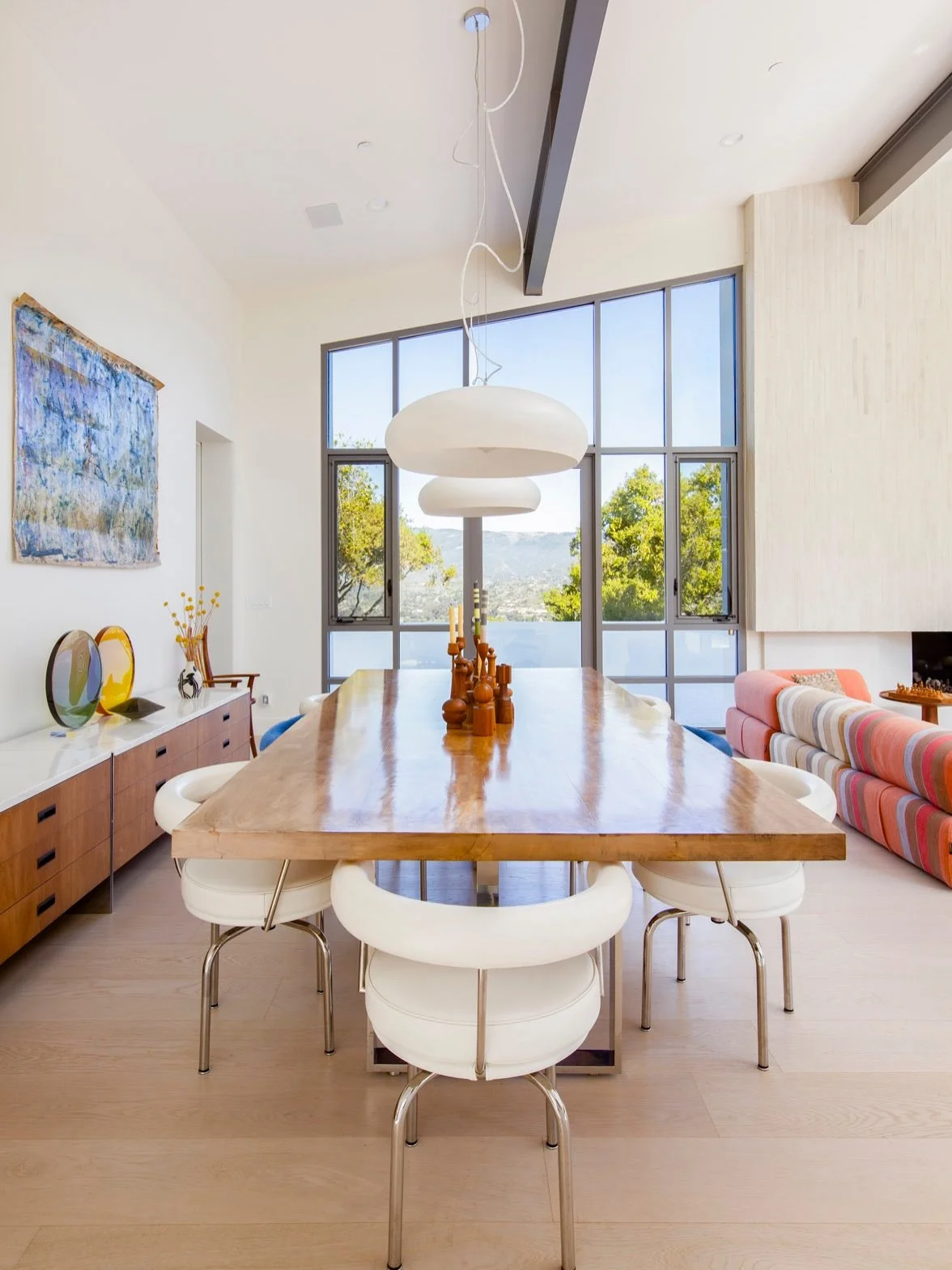 4450 Via Alegre &bull; $9,250,000

4450 Via Alegre is a thoroughly reimagined contemporary estate that stands as a masterclass in modern elegance. Designed to embrace its breathtaking surroundings, the home offers a seamless blend of light-filled int