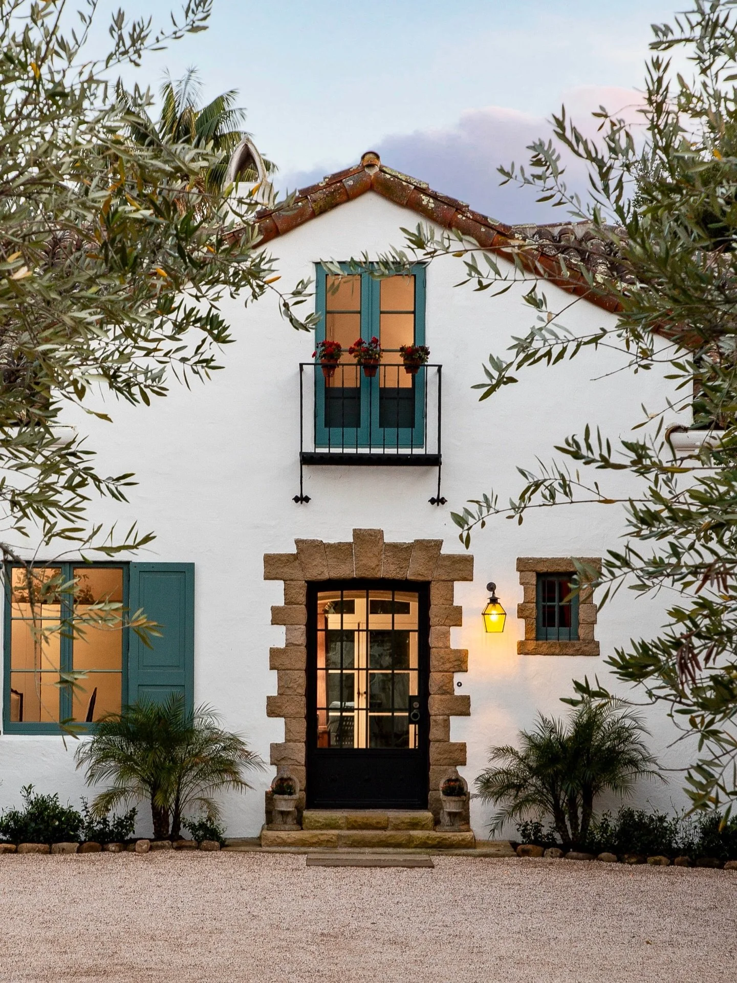 Just Listed &bull; 1574 Green Lane &bull; $11,250,000

Designed by Mary McLaughlin Craig in 1926, this Spanish Revival estate in Montecito&rsquo;s Hedgerow carries the hallmarks of timeless architecture and thoughtful restoration. Set on 1.3&plusmn; 