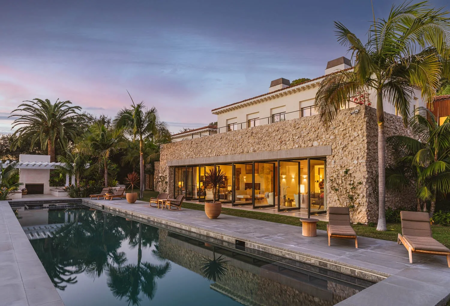  
  Luxe Ocean View Estate - offered at $18,995,000  
 