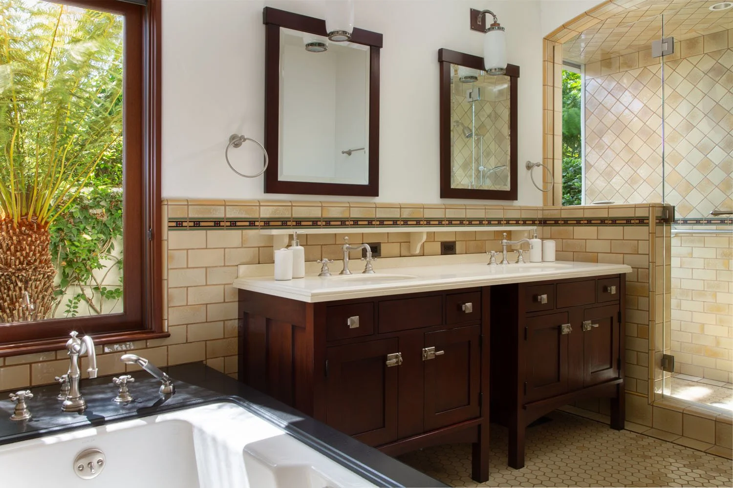 21 guest bath.jpg