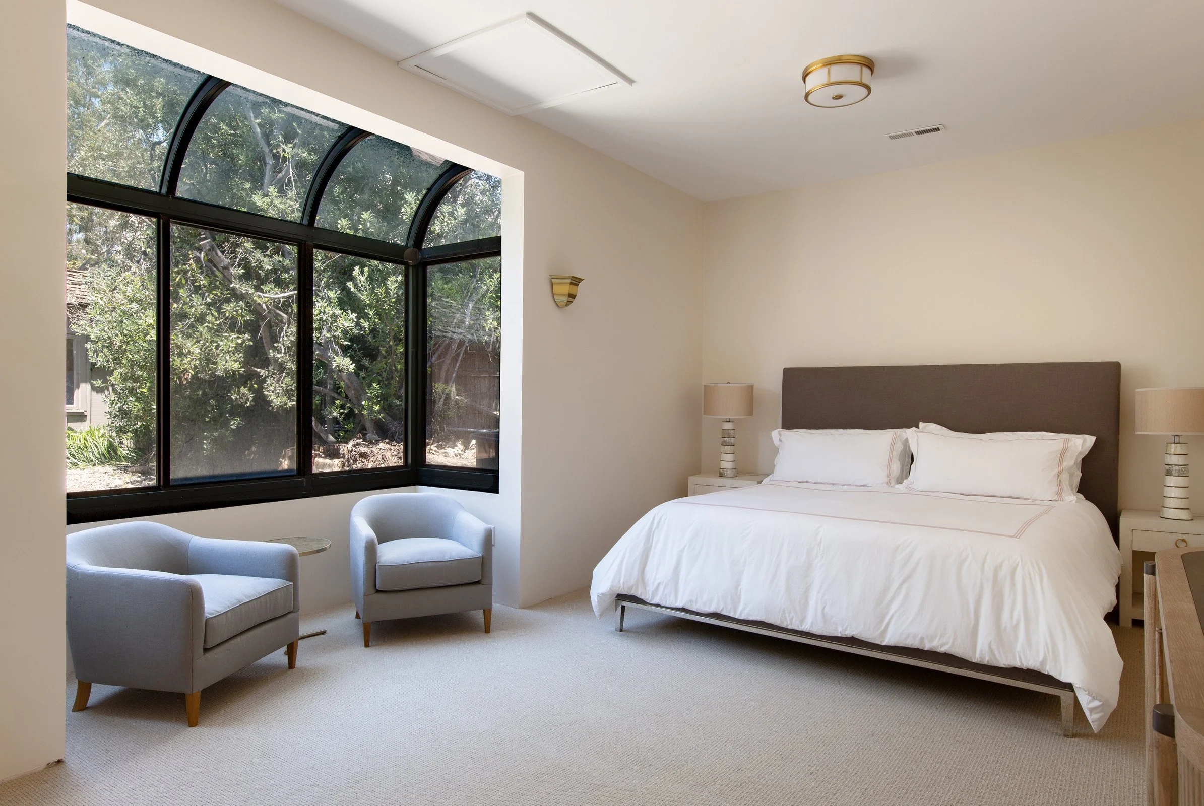 21 guest suite bedroom .jpg