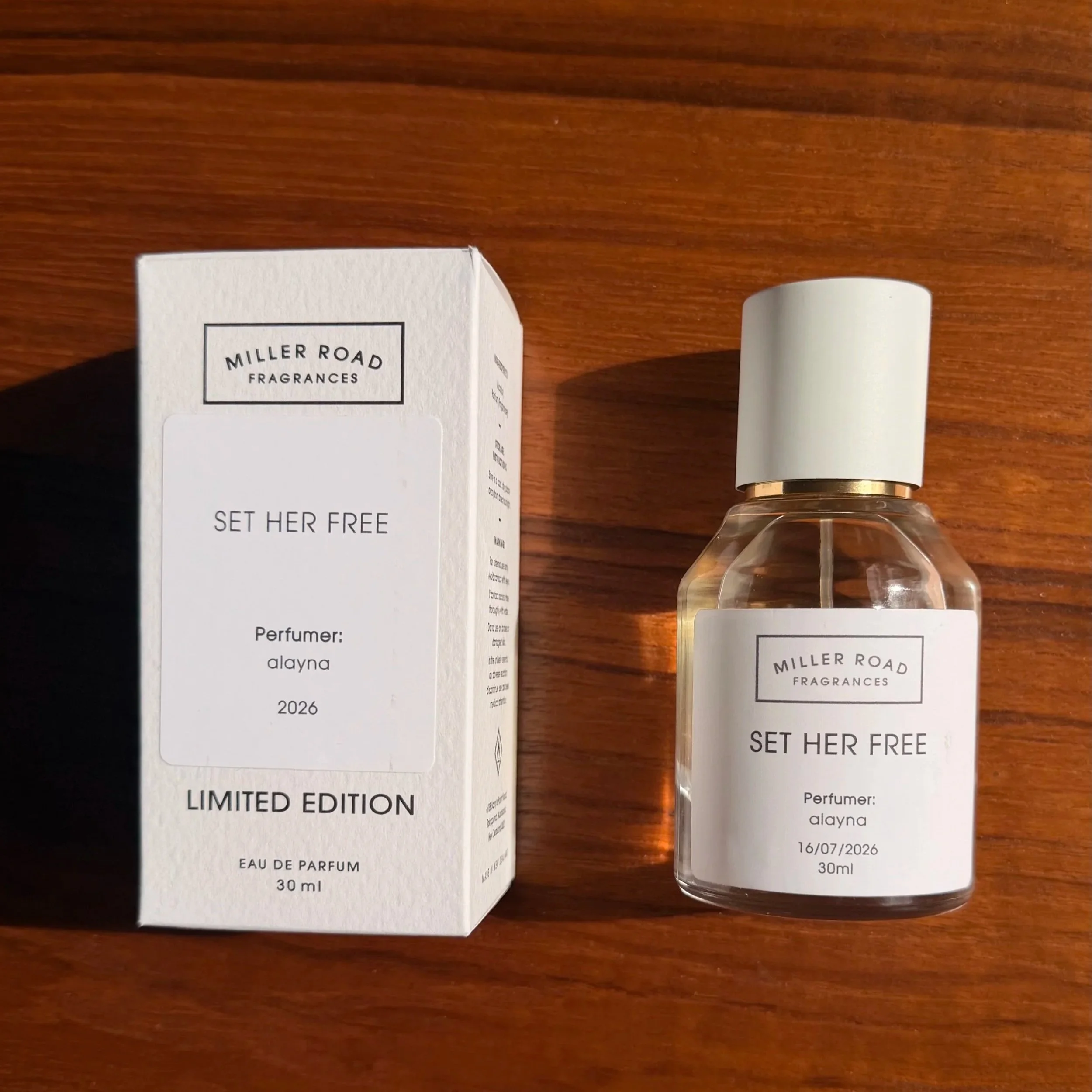 Set+Her+Free+perfume.jpg