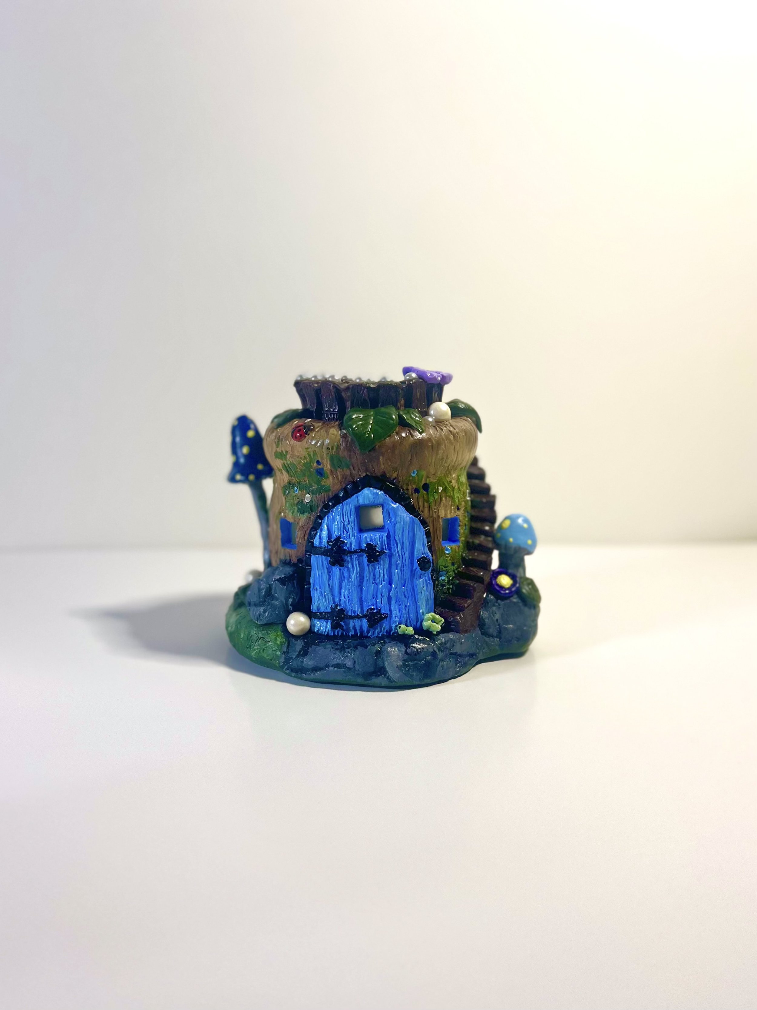 Turquoise Treestump