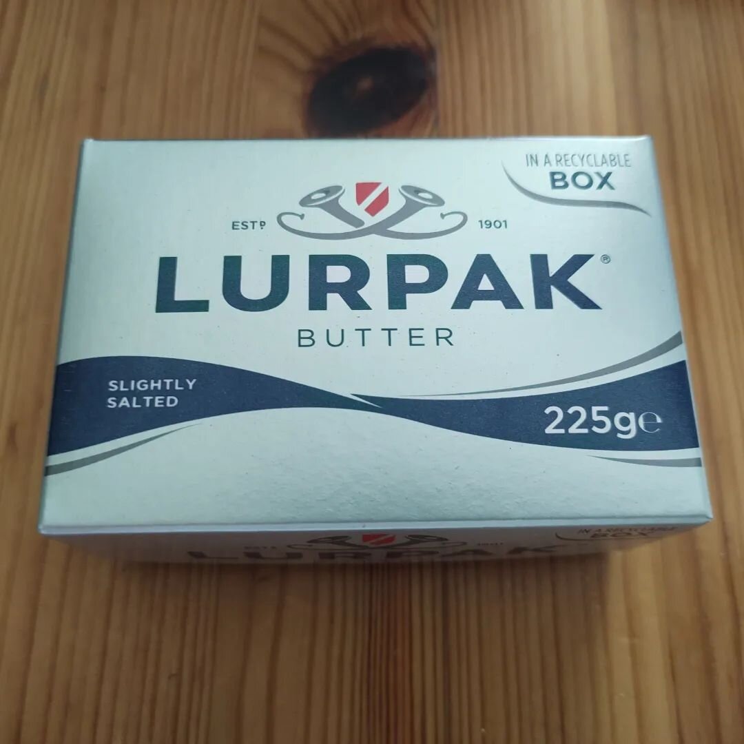 My favourite butter now comes in a recyclable box 😃 so good to see!
#smallstepsforgood #sustainableswaps #sustainablechanges #somegoodthings @lurpakuk