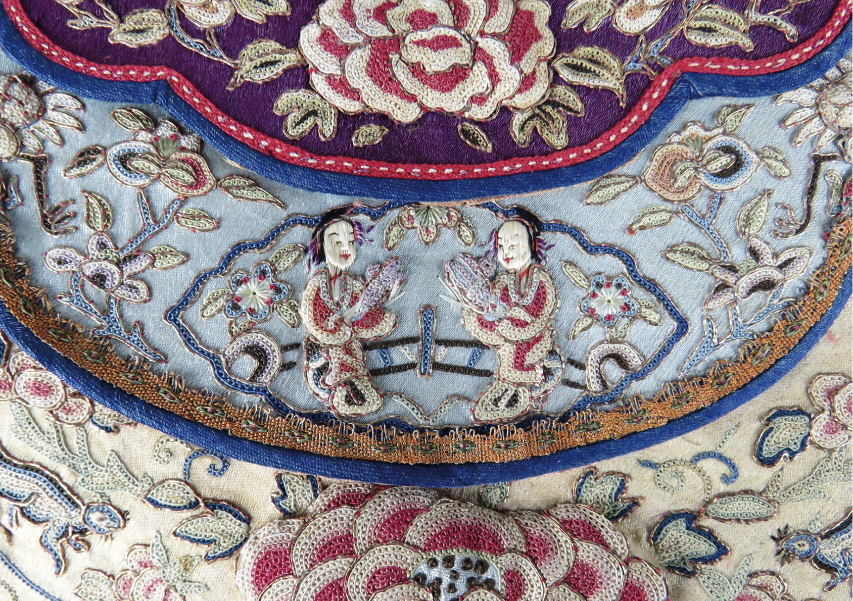 Everyday Elegance: Daily Lives of Women in Late Qing China