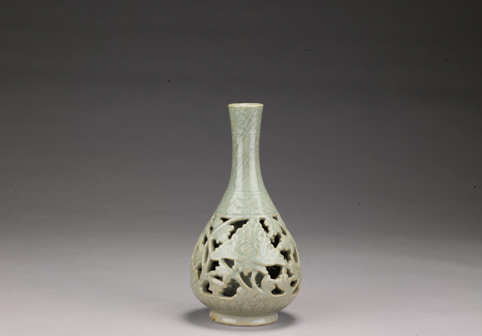 Boats Floating Afar: The Maritime Trade in Ancient Chinese Ceramics