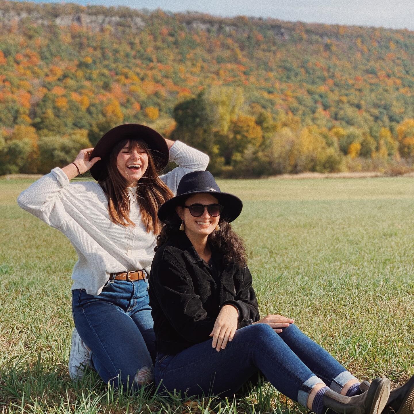 falling counts as a fun fall activity right? (swipe for a fun surprise)