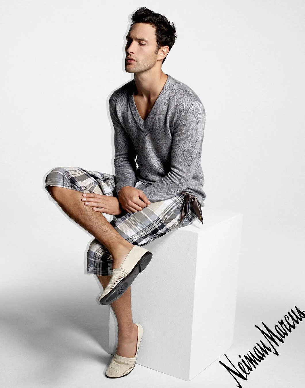 APR_M_TRENDS_ARMANI_B_023_b.jpg