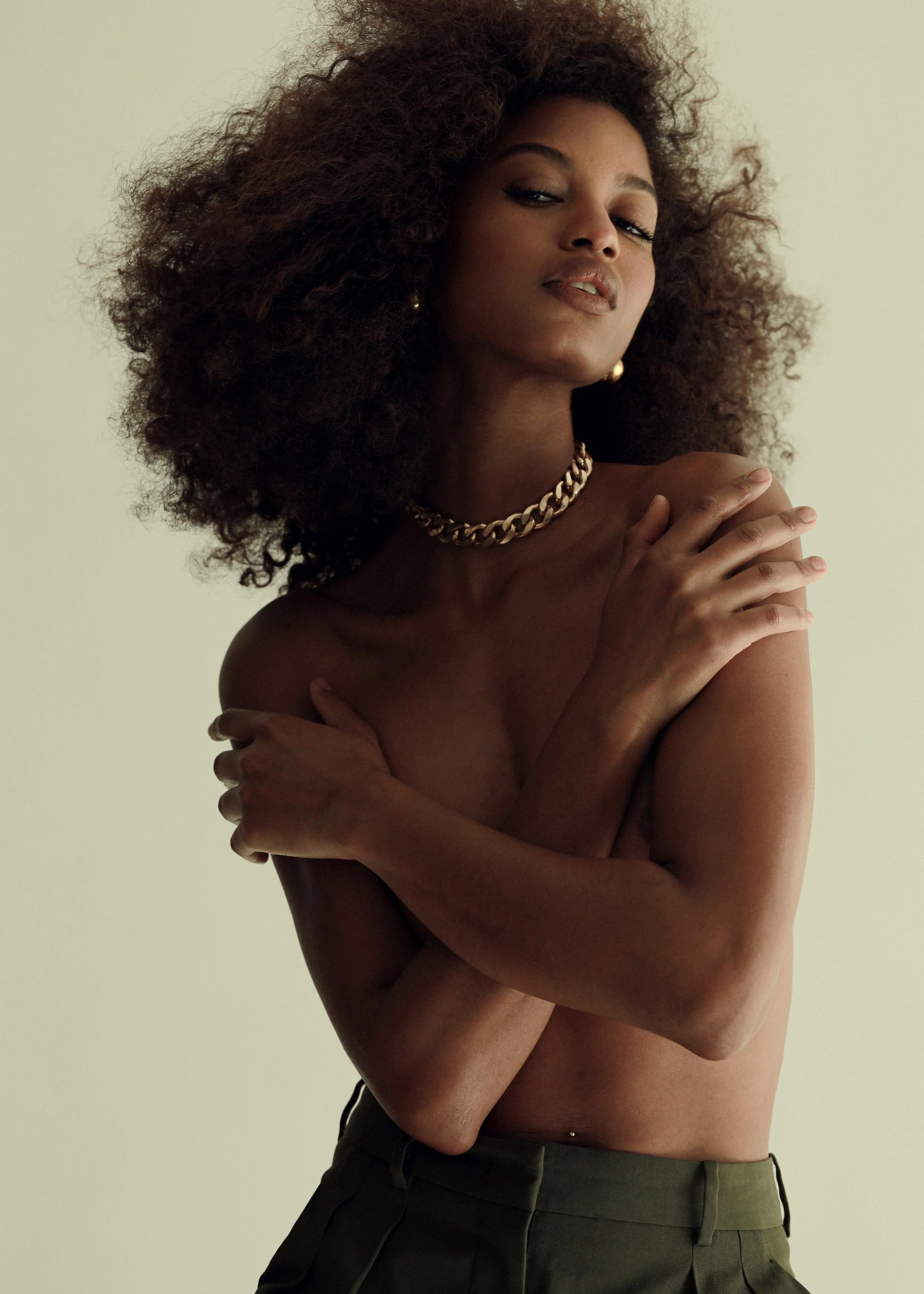 Madelane-Para-5 copy.jpg