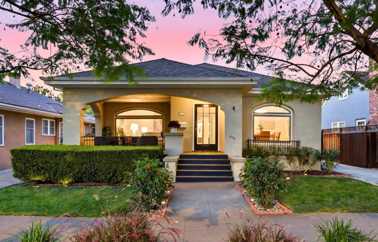 Naglee Park 
672 S 14th Street, San Jose, CA 95112
$1,900,000  ($300,000 Over List Price)
3BD 2BA 