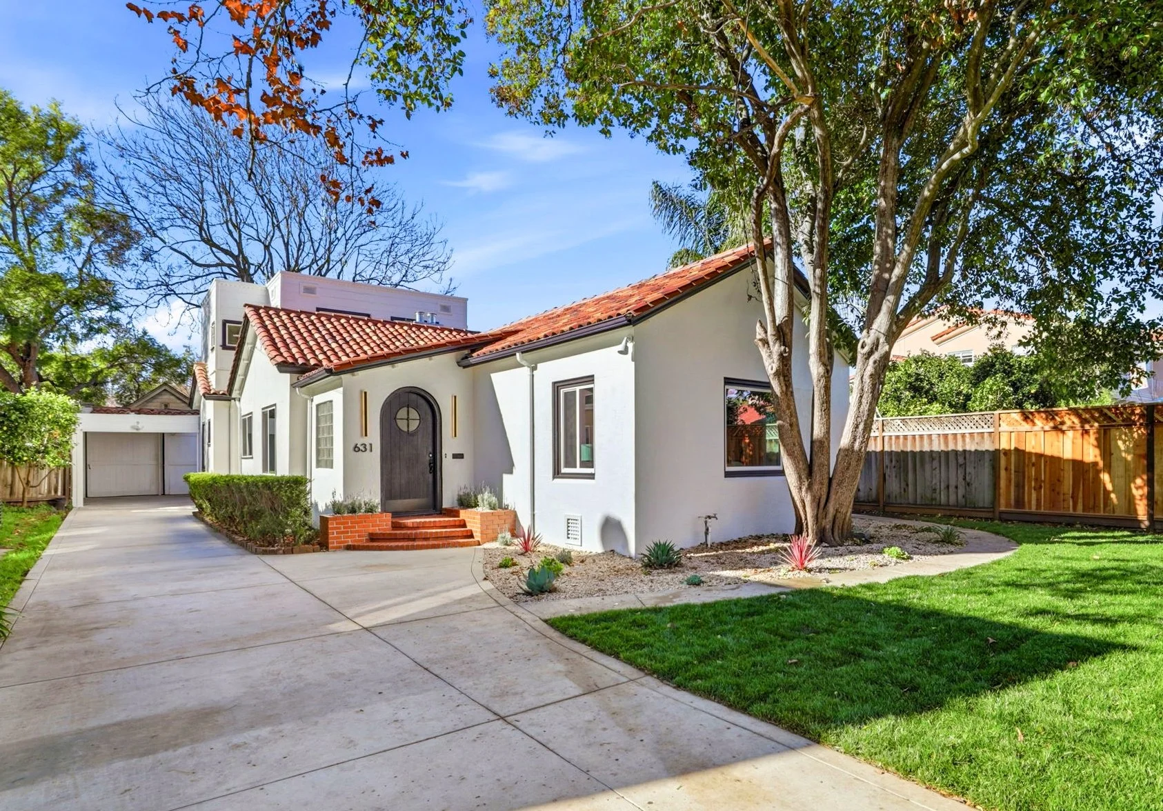 San Jose - Naglee Park 
280 South 14th Street, San Jose, CA 
$1,899,000 4 BD - 2.5 BA