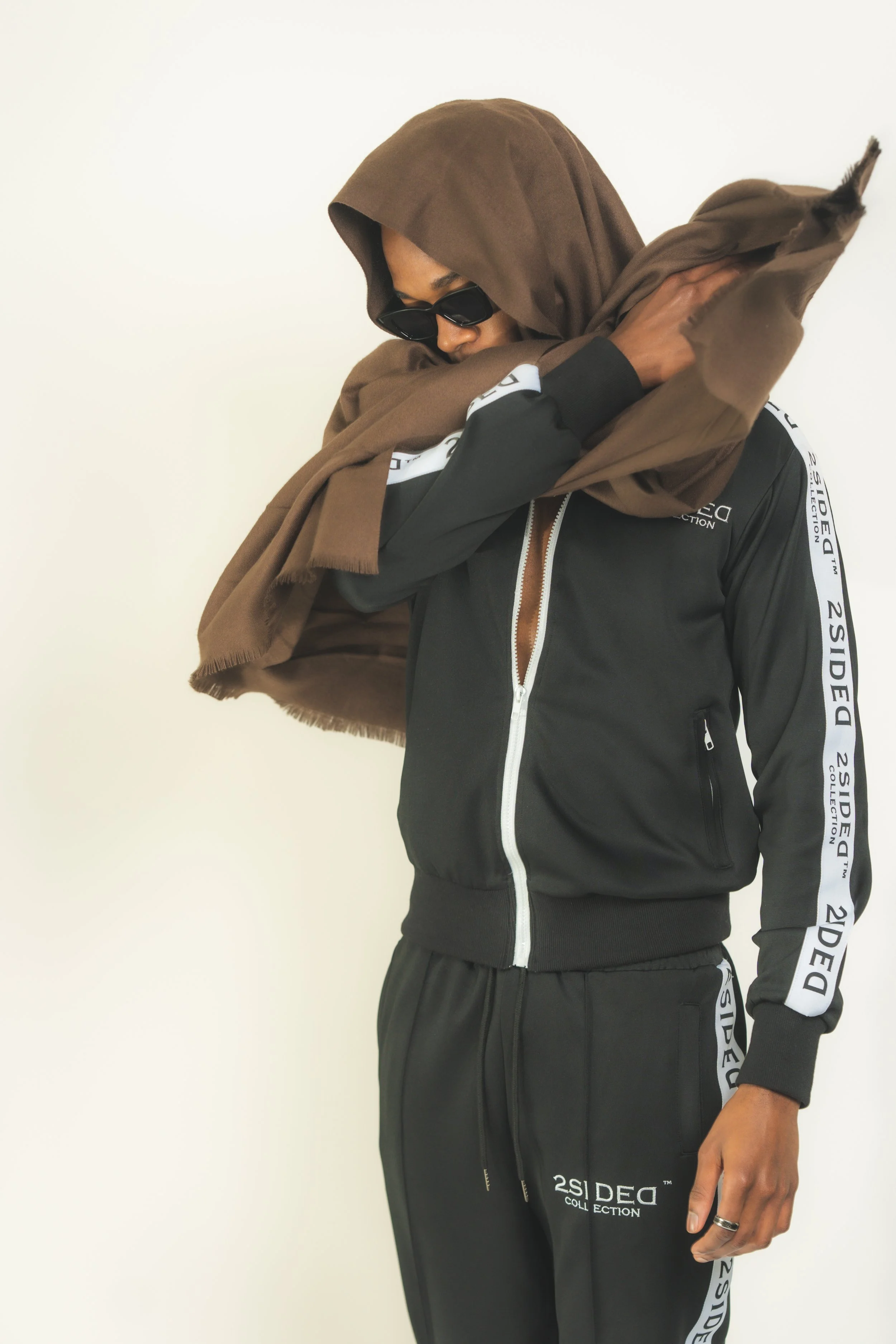 J2-58 men track close up.jpg