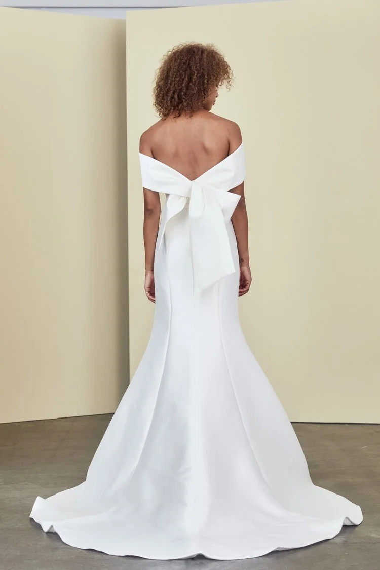 03-NouvelleBridal_R345M_LANDON_Off-the-shoulder_BackBow_Fit-to-flaregown_Mikado_Back_750x.jpg