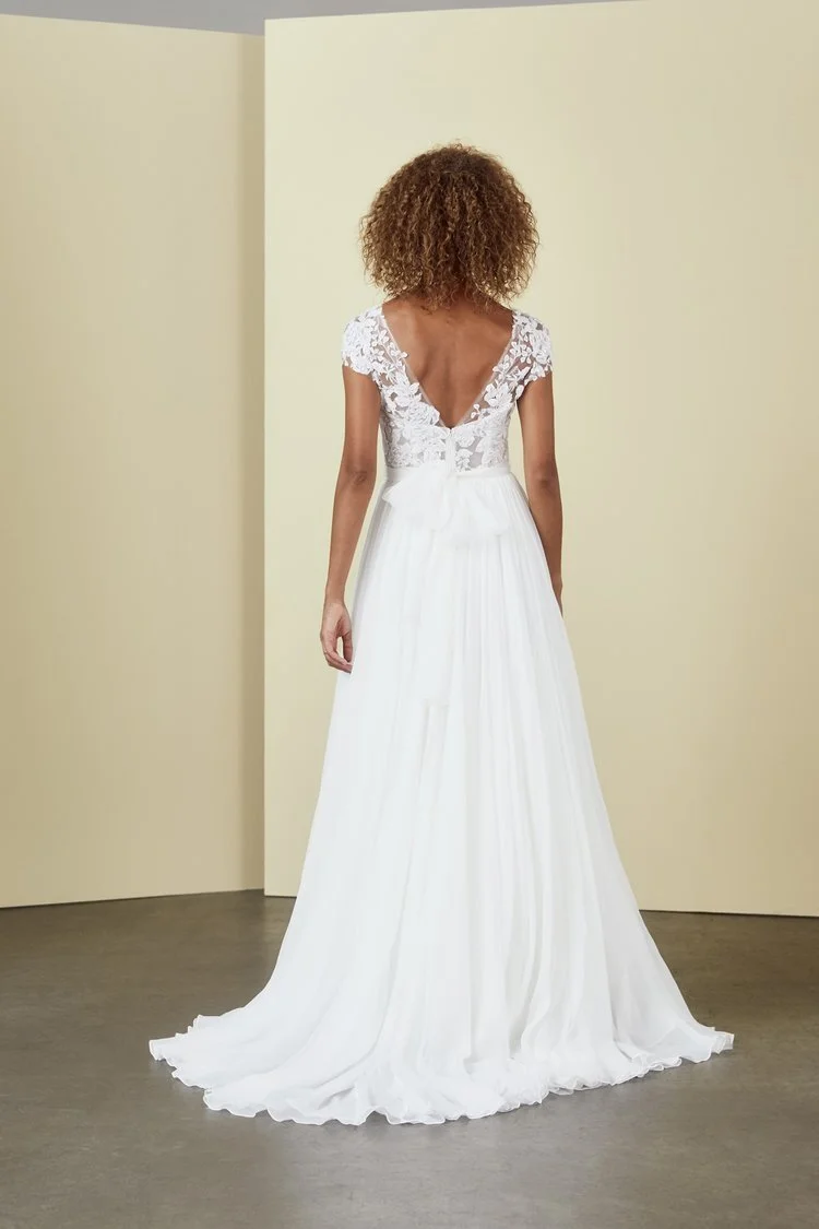Danielle - Amsale Nouvelle  Love Wedding Atelier