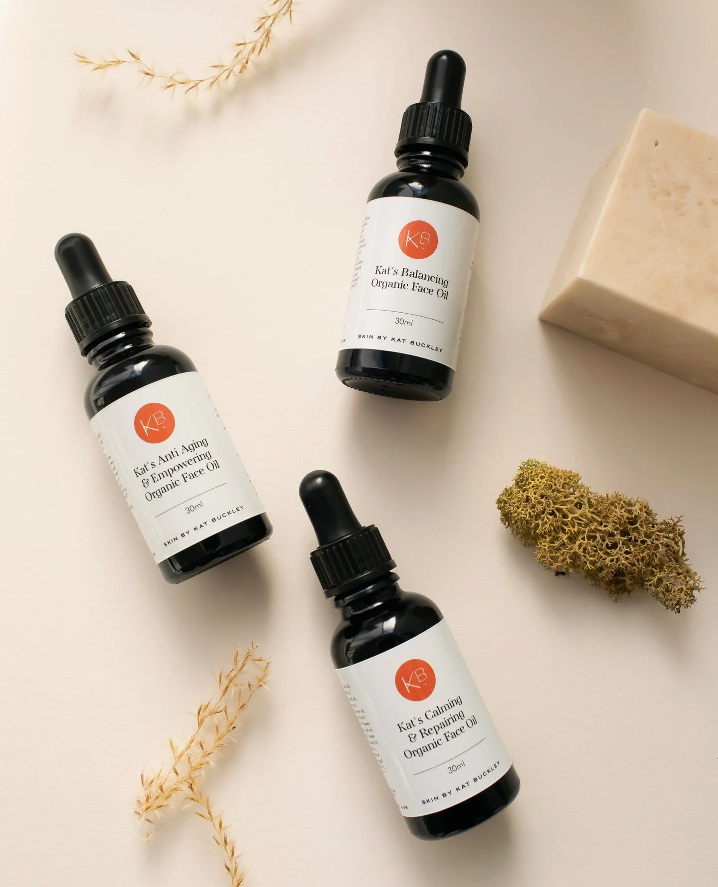 Which oil is calling your name today? ✨ ⁠
⁠
Finding the right face oil is all about listening to what your skin is asking for right now. Whether you&rsquo;re dealing with sensitivity, pesky breakouts, or just want that ageless glow, I have crafted th