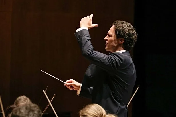 Andreas Ottensamer conducts Mendelssohn Symphony 4 / Basel Chamber Orchestra