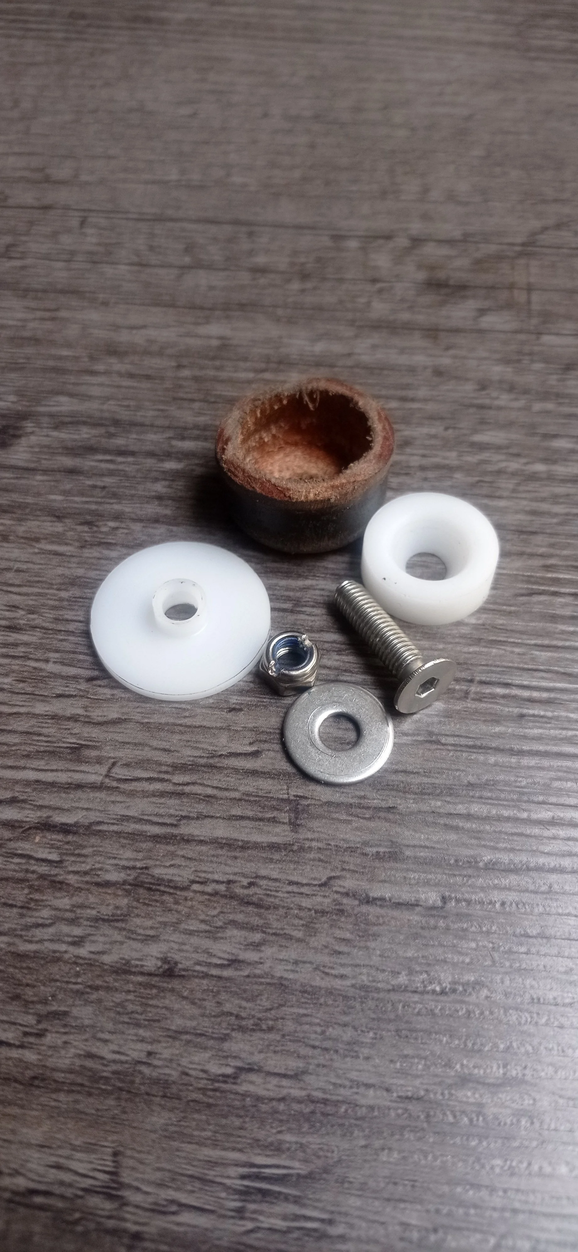 Meteor leather piston 3.jpg