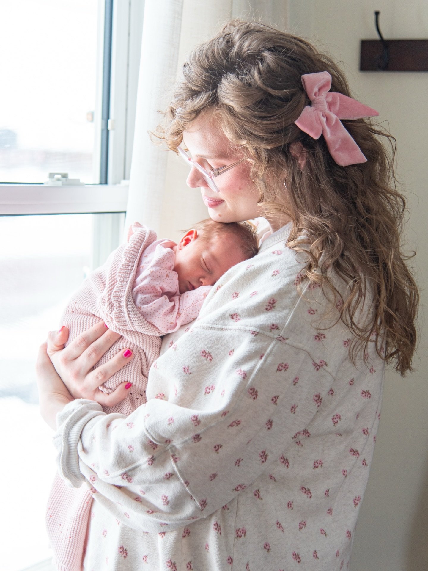 I went a little quiet on here&hellip; and it&rsquo;s because I&rsquo;ve been soaking up this newborn bubble 🥹

These were taken when LouAnn was just 4 days old, and I was already completely undone by her.

The slow mornings. 
The contact naps. 
The 