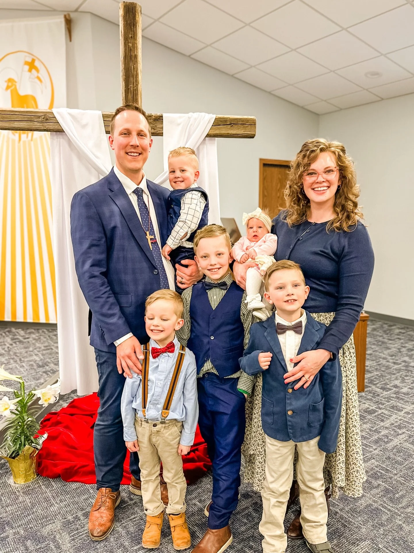 Happy Easter from our family to yours! ✝️

Had a little too much fun being able to dress up a little GIRL today 🥹 but I have to say, Easter is a definite favorite for dressing up boys as a mom of four of them! Can bring out fun pastels, bow ties, ve