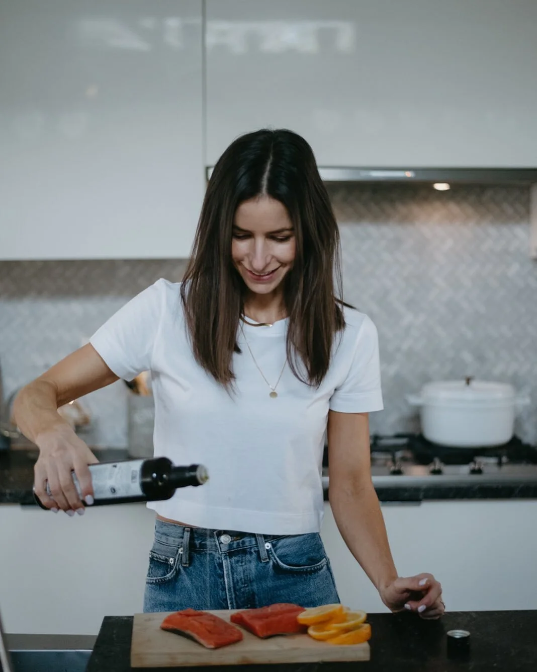 September always brings in a feeling of a natural reset for me (and I think for alot of people), which makes it a great time to start prioritizing your health and focusing on your nutrition. 

One really tangible and tactical way to start is by addin