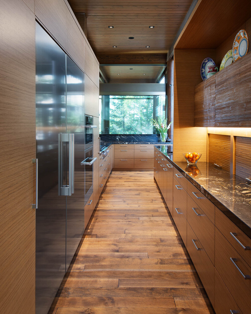 Clearwater-Bay-Cabin-interior-kitchen.jpg