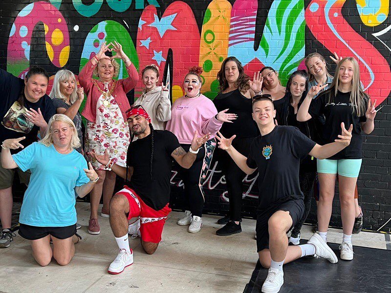 This week we paid a special visit to the one and only Street Factory where Toby G lead his signature Crea8ing Change workshop, and lead us in a hip hop dance session. 🤩

So much fun was had and one woman said it was &lsquo;literally the best day eve