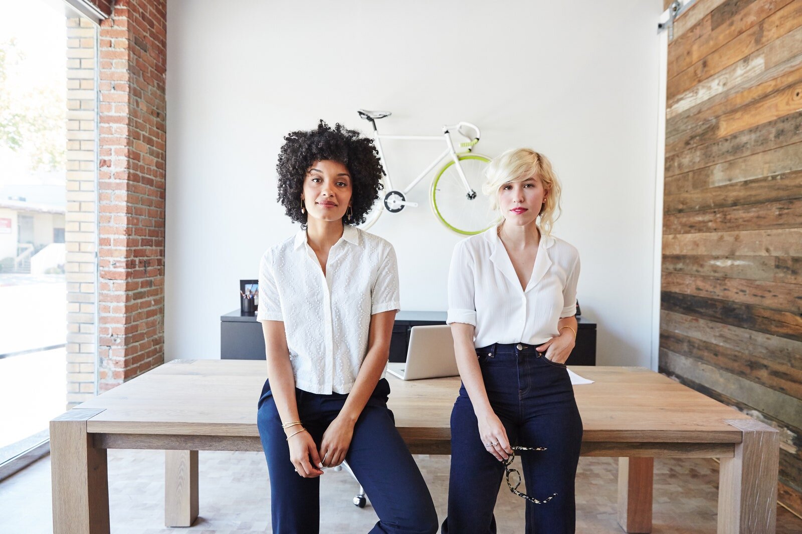 E-commerce & Consumer Brands 