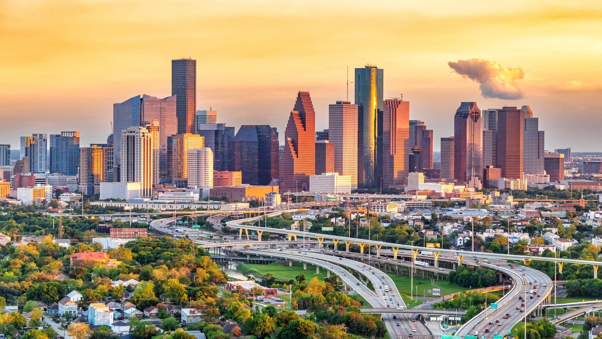 Plastic Surgery Recovery in Houston: Everything You Need to Know (And Why You Shouldn't Do It Alone)