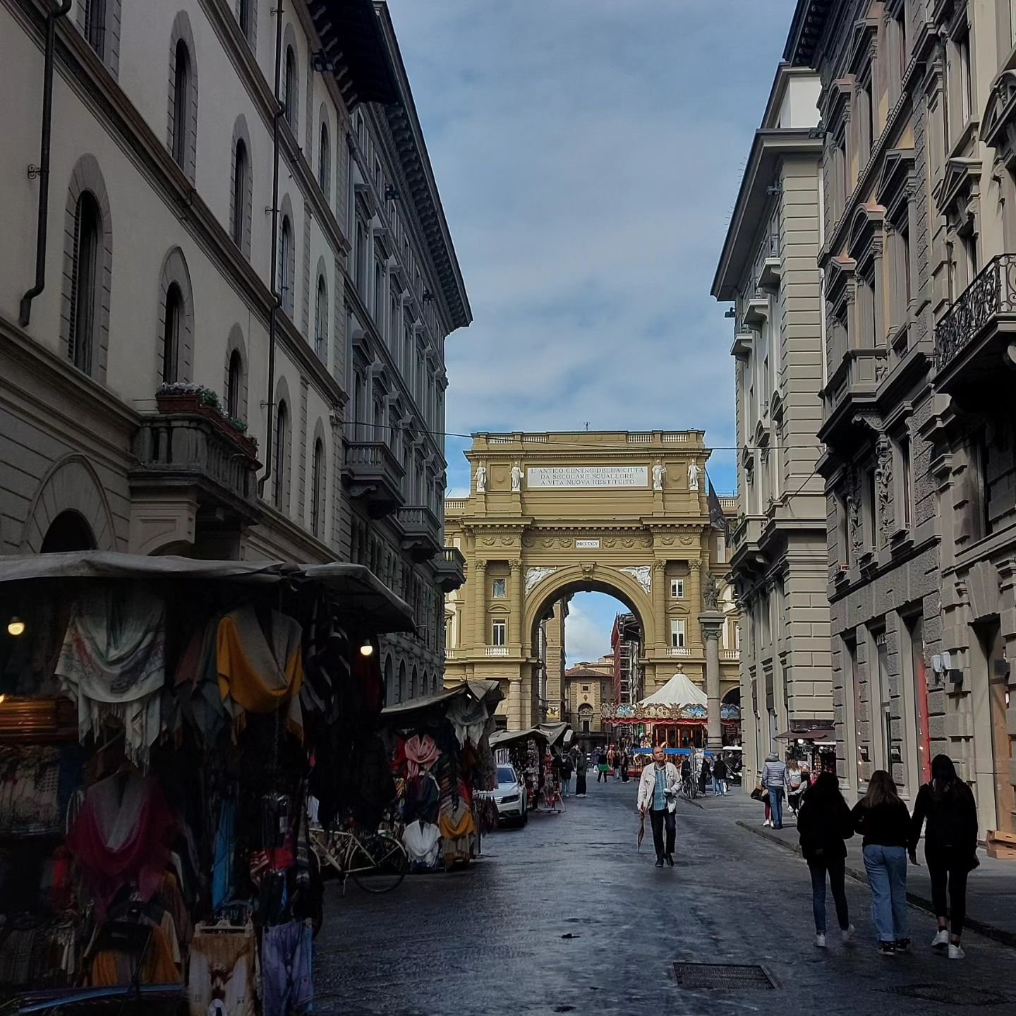 A day spent wandering the Uffizi. 🎨

#arthistory #artgallery