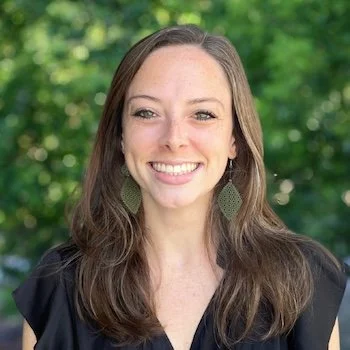 Renee Neves, therapist in Charleston SC providing therapy for teens, young adults, and adults