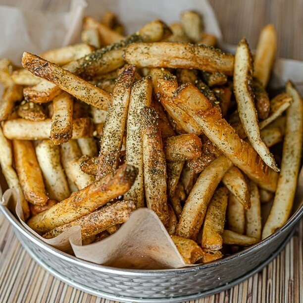 Nicholas Restaurant Fries!!! 😍 Tossed in an incredibly aromatic middle eastern blend of herbs and spices called Zaatar and Harissa dipping sauce on the side for that extra kick. 🤪🤪🤪

Delivery &bull; Order Online &bull; Call In
Available on DoorDa