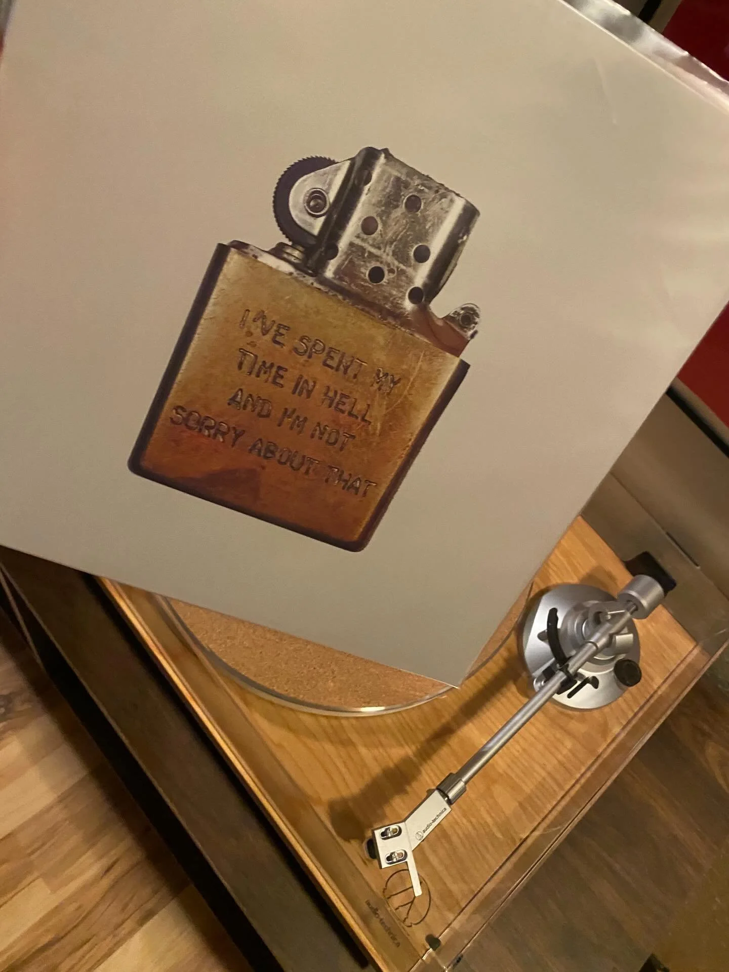 just jammin&rsquo; the new @mumfordandsons album, link in bio homies. 

Get it? The artwork? 

@youwishmysteryschool #whitelighters #breakerboy #everythingisfunny