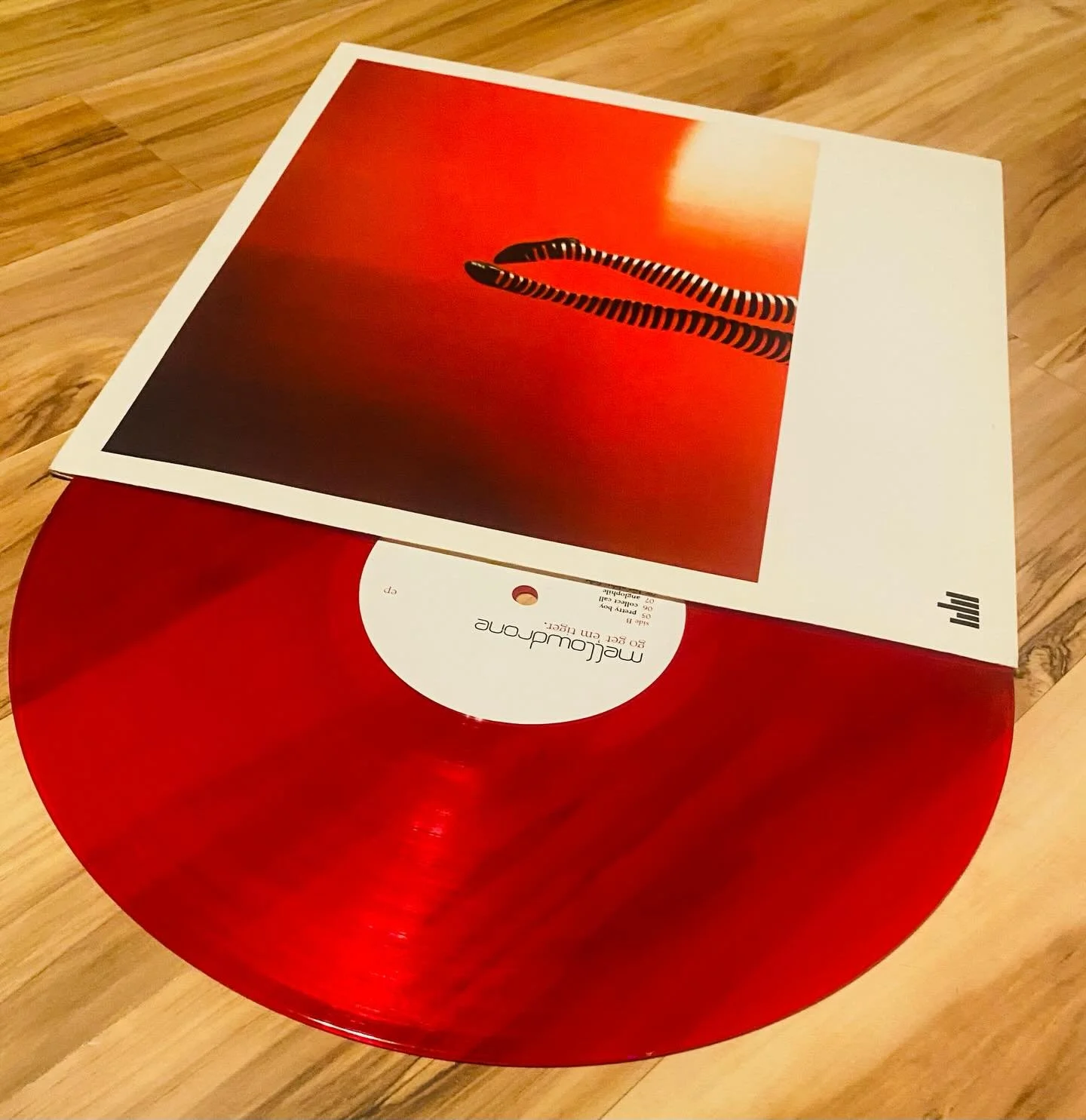 Mellowdrone&hellip; Go Get &lsquo;Em Tiger&hellip;vinyl&hellip;link in bio&hellip;decades ole stock&hellip;limited copies&hellip;limited time&hellip;pretty boys coming home&hellip;

follow: @earthling.noise 

#mellowdrone #gogetemtiger #vinyl