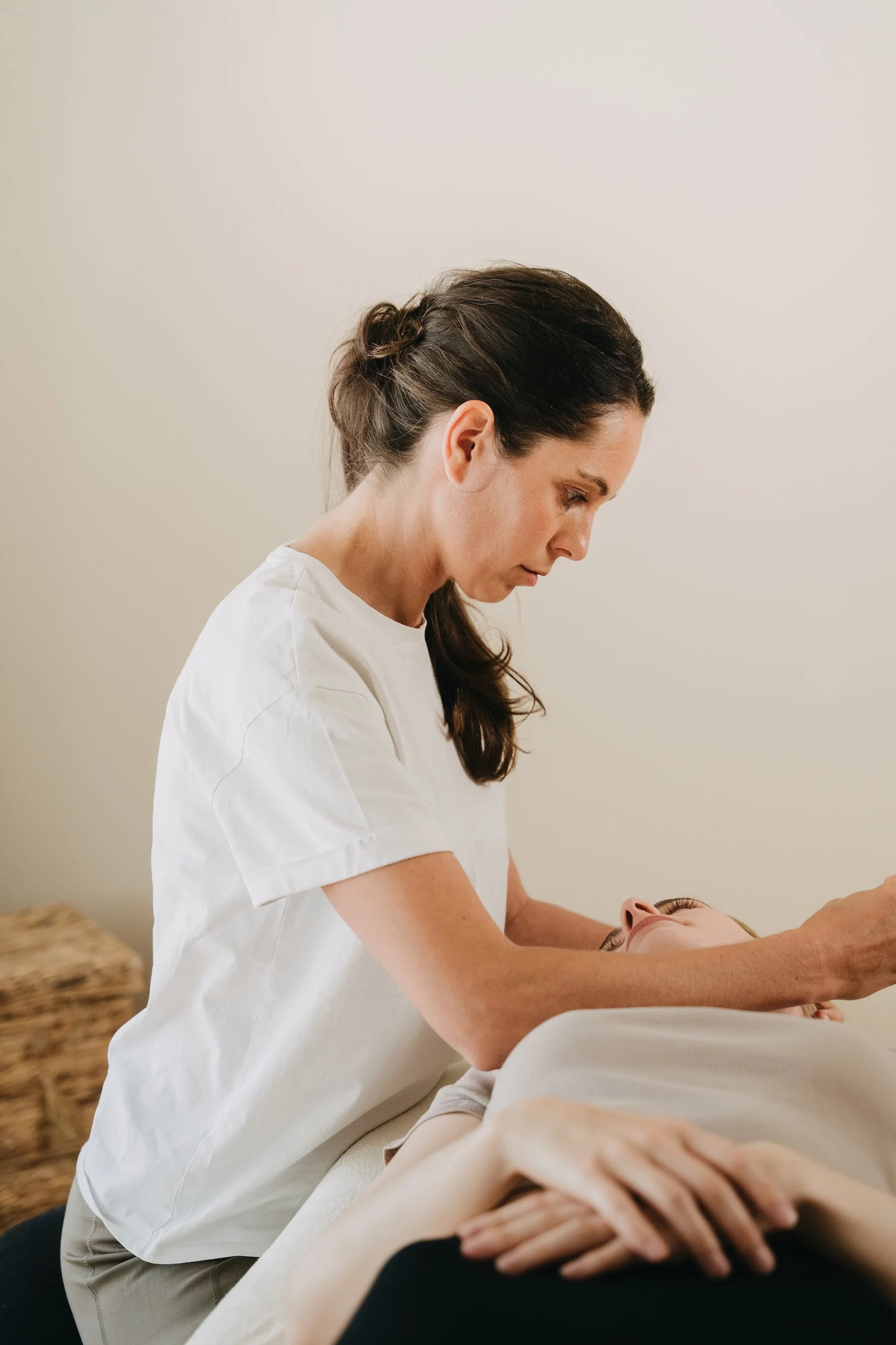 JOVALI aus München: ganzheitliche Naturheilkunde für Frauen