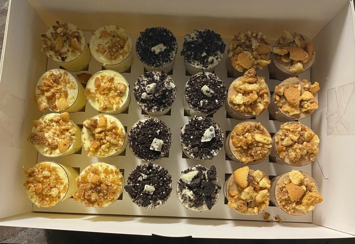 Taste+T%27s+Pastries+2oz+-+24+counter+-Catering++%288%29.jpg