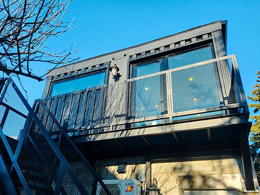 Laneway container living