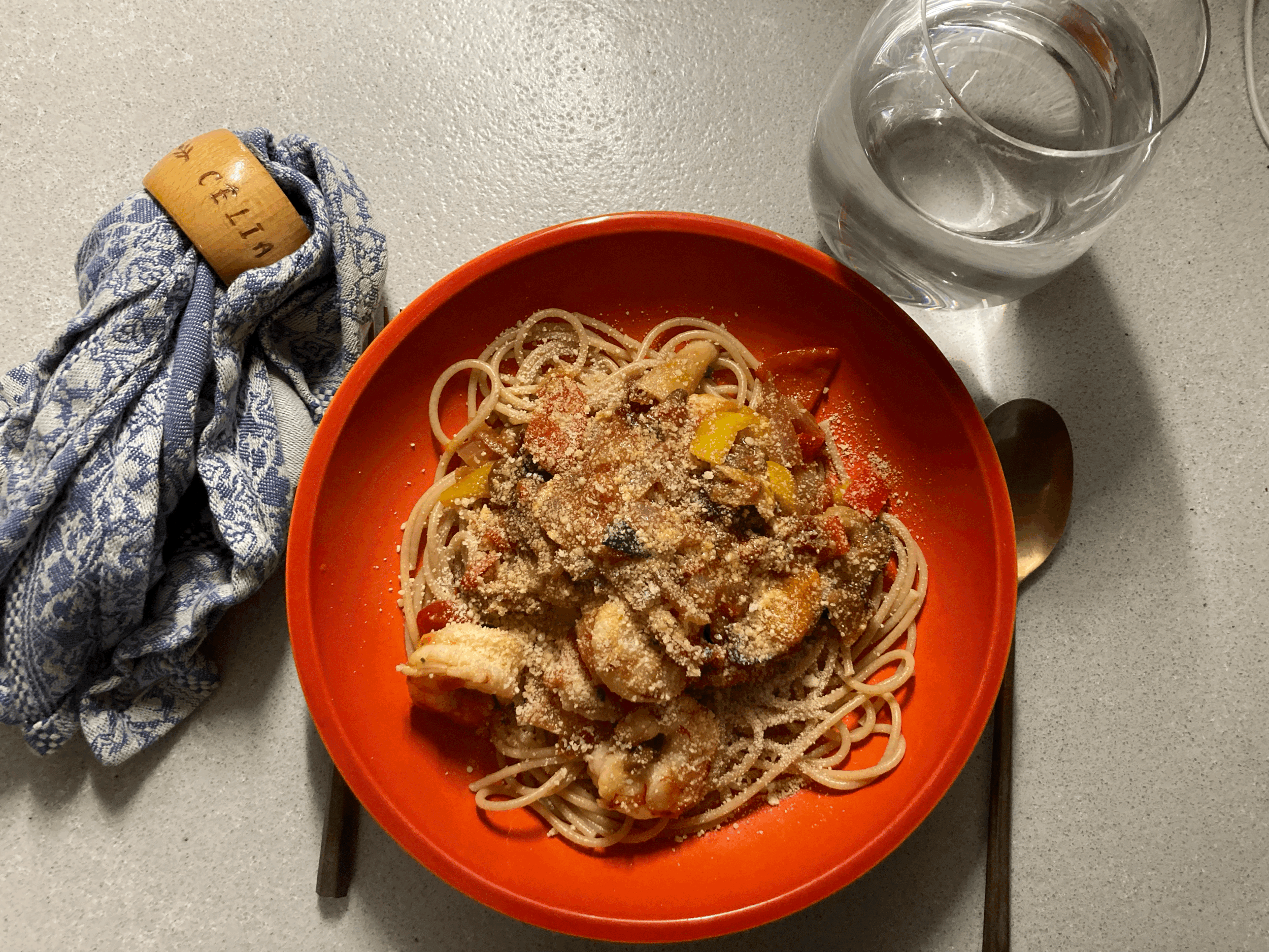 I eat, I read, I watch — dining solo #8 