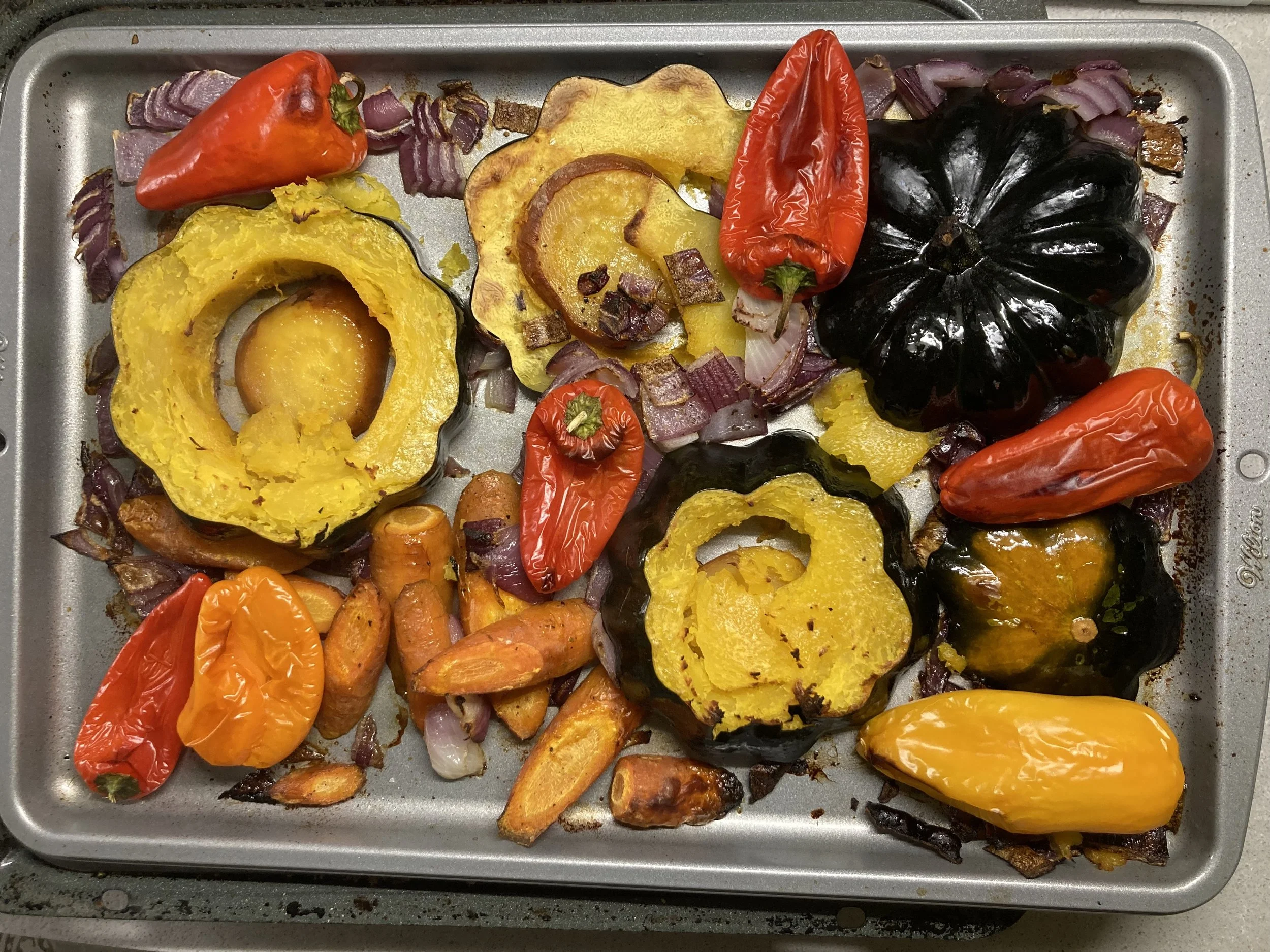 I eat, I read, I watch — dining solo #11 - Roasted veg!