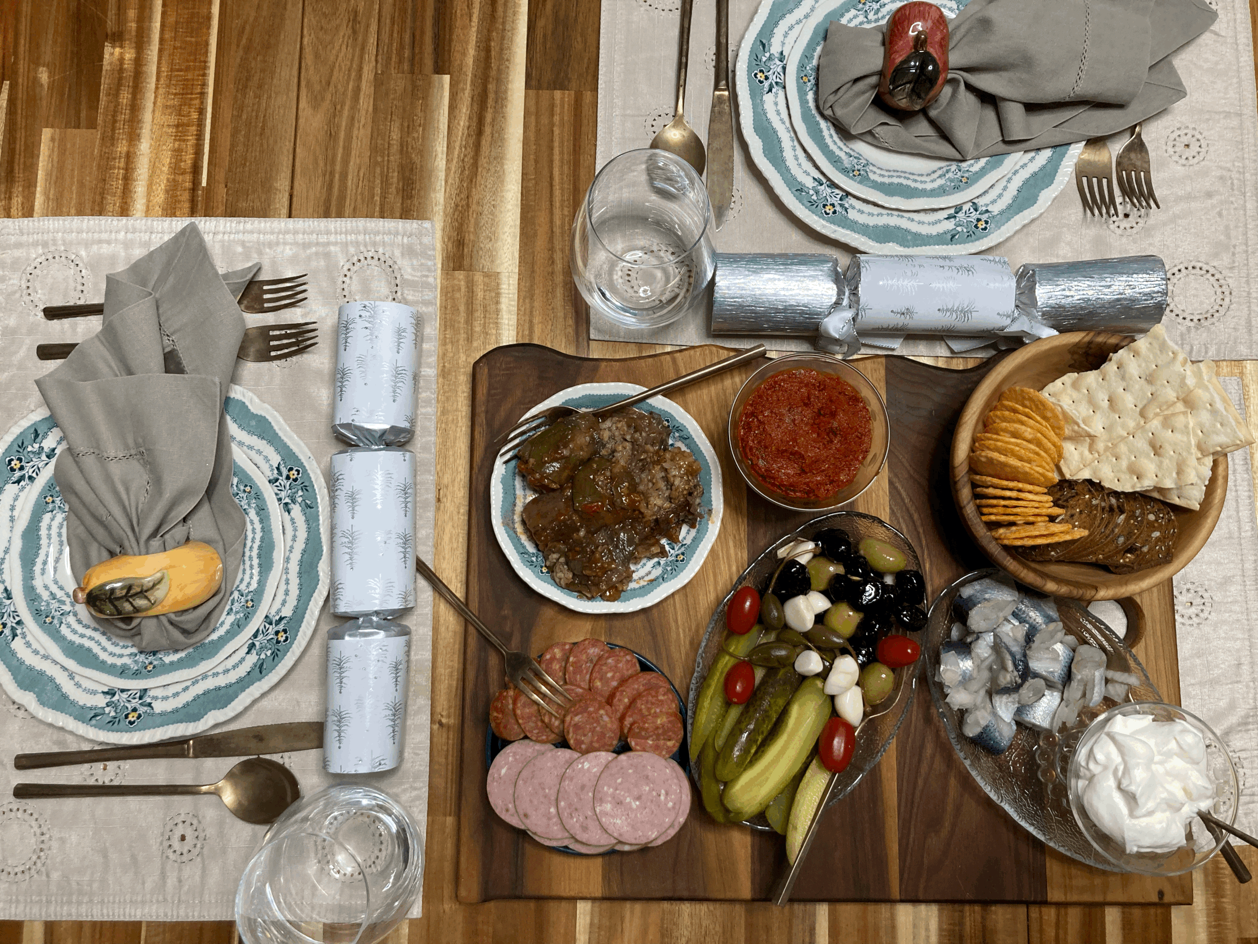 I eat, I read, I watch #10 — dining solo, New Year’s Eve style