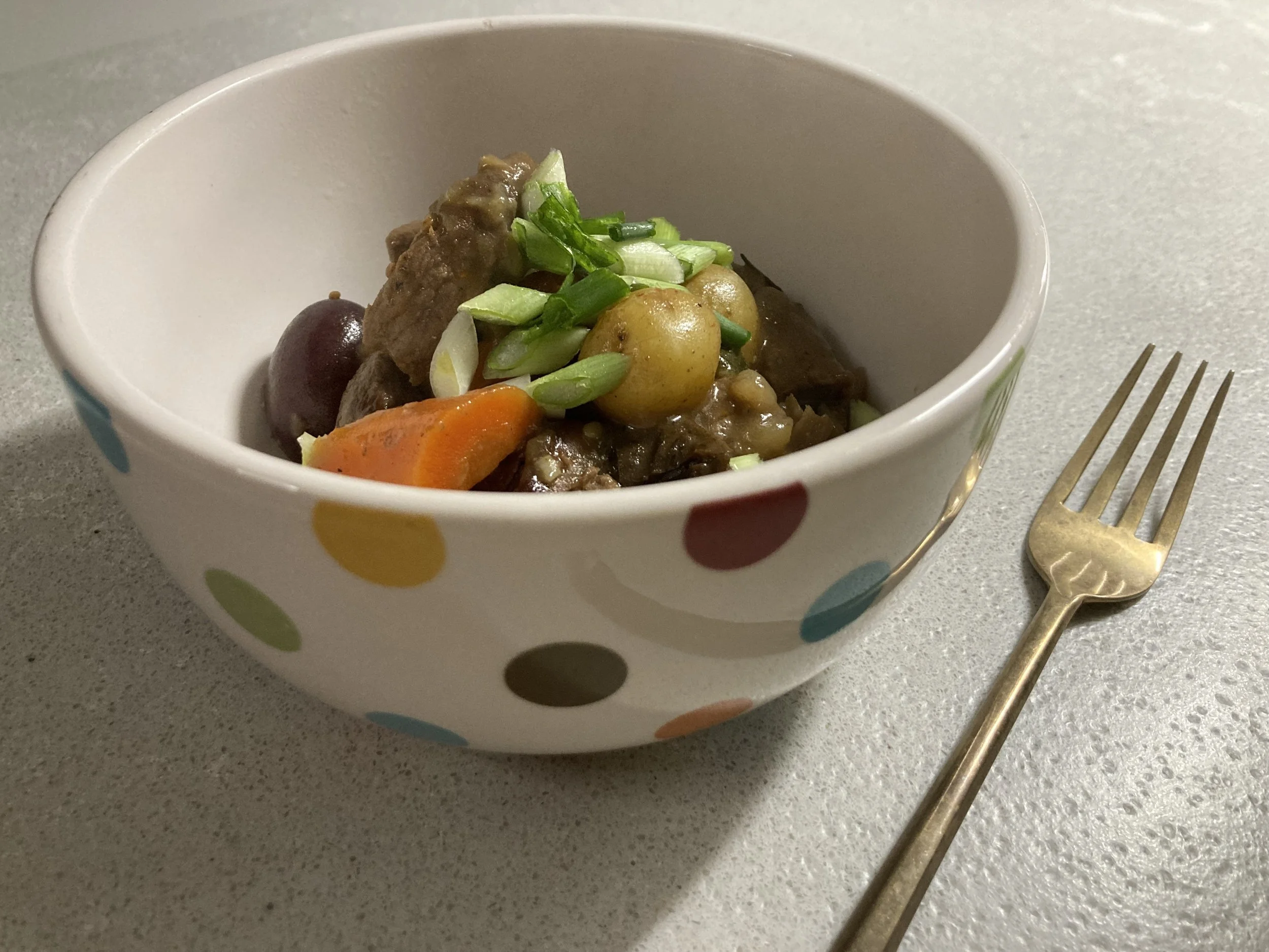 I eat, I read, I watch — dining solo #14  