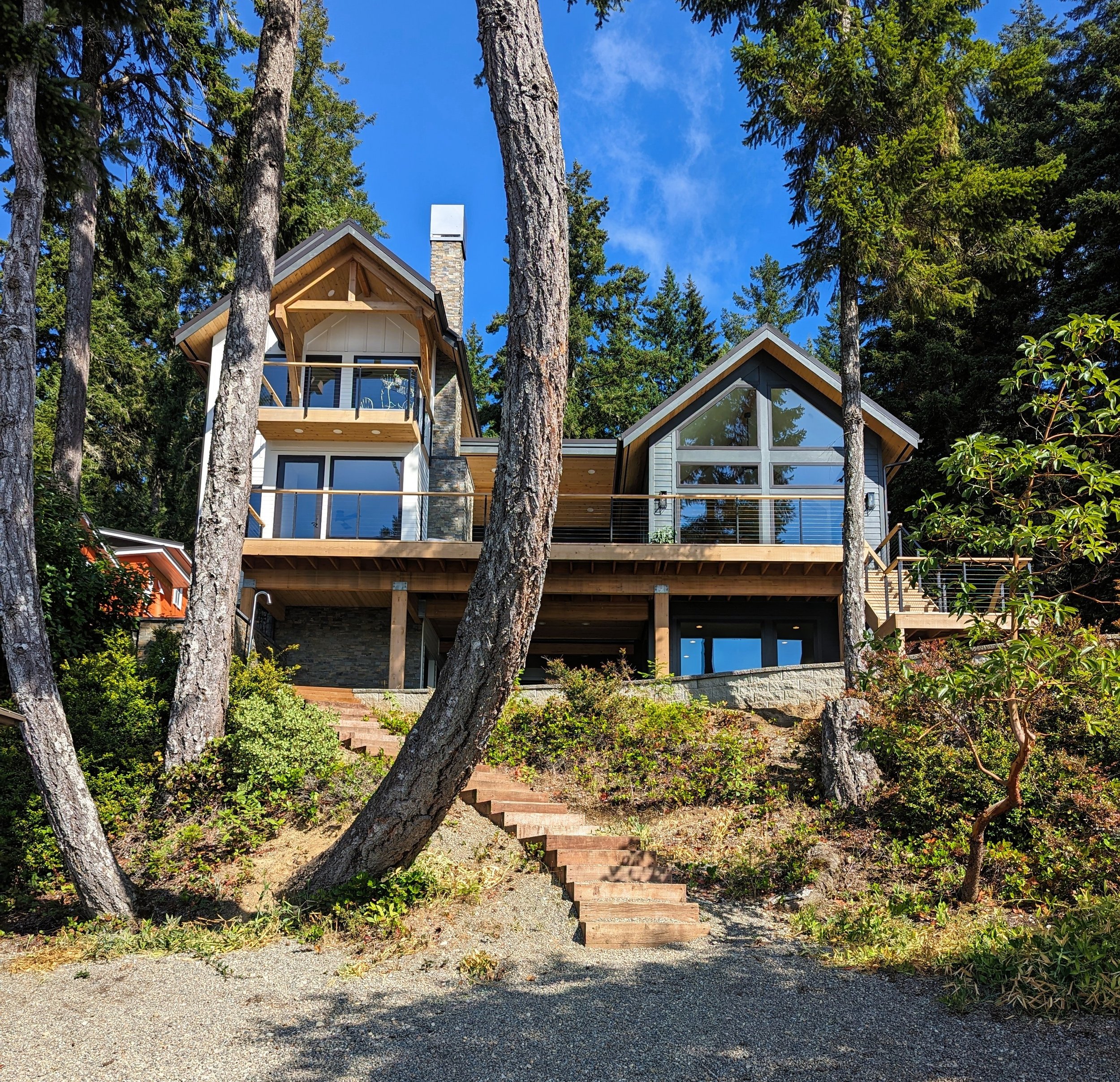 Exterior 4 Lakeside.jpg