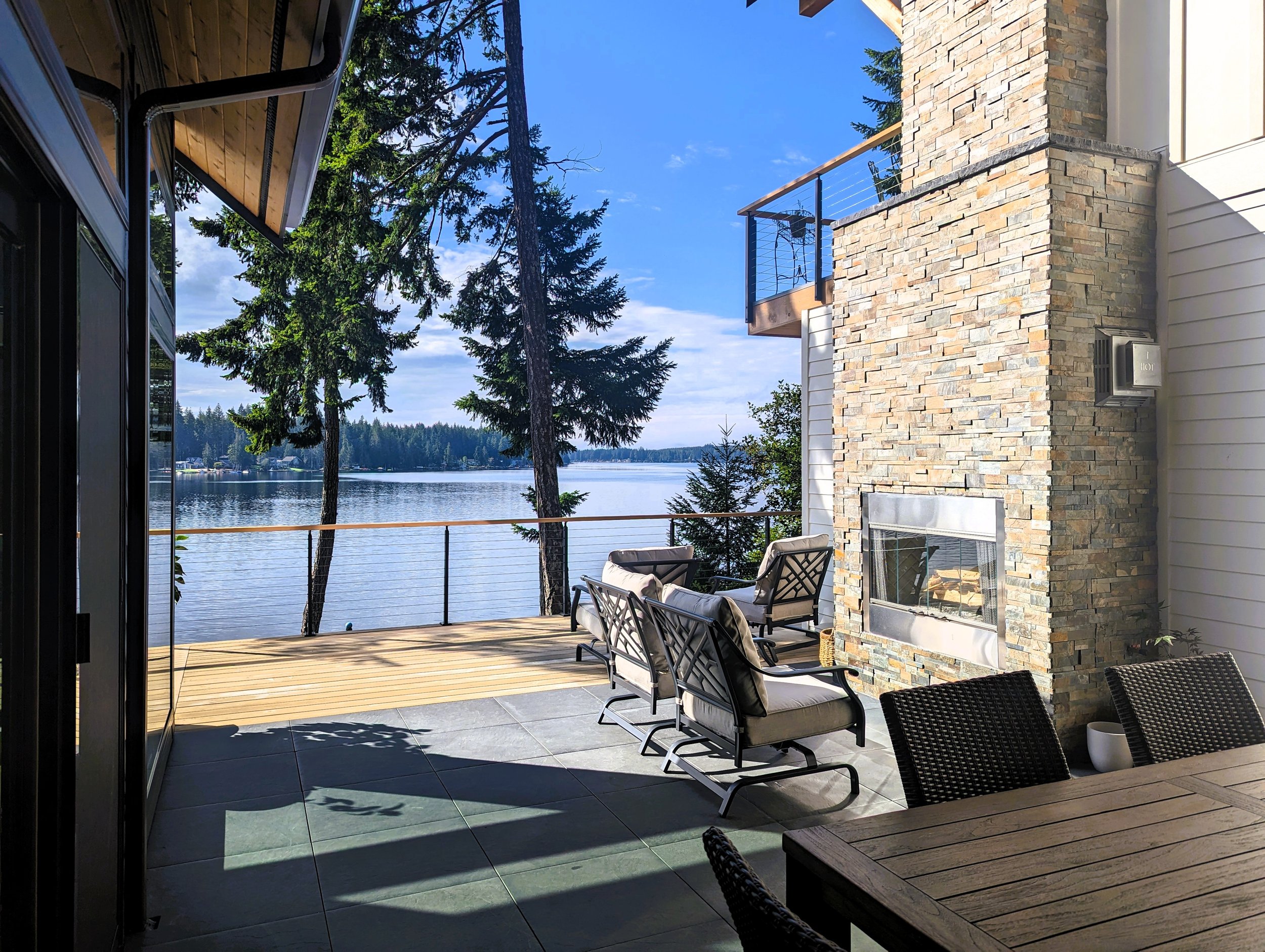 Exterior 14 Deck.jpg