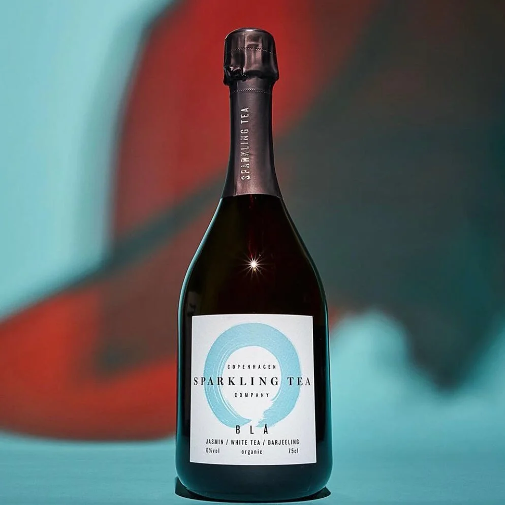 Back in stock! Copenhagen Sparkling Teas have become one of our hottest items, and for good reason. BL&Aring; has the bubbly quality of a champagne, with the softness of jasmine and green tea, and 0.0% ABV. These won&rsquo;t last long, so get &lsquo;