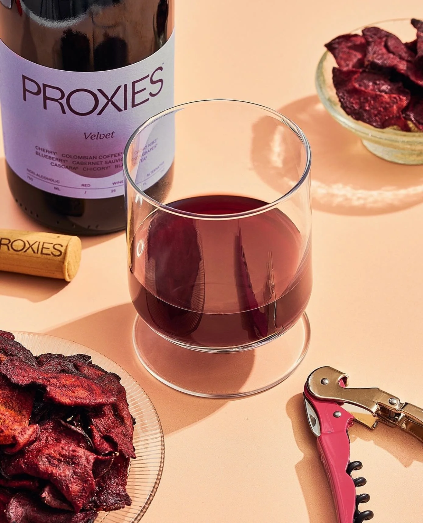 Proxies Velvet is the big, bold red ready to complement a rich dinner and keep on the table right through to dessert. Cabernet Sauvignon with prominent notes of cherry, chocolate, and black tea. 
.
📷: @drinkproxies