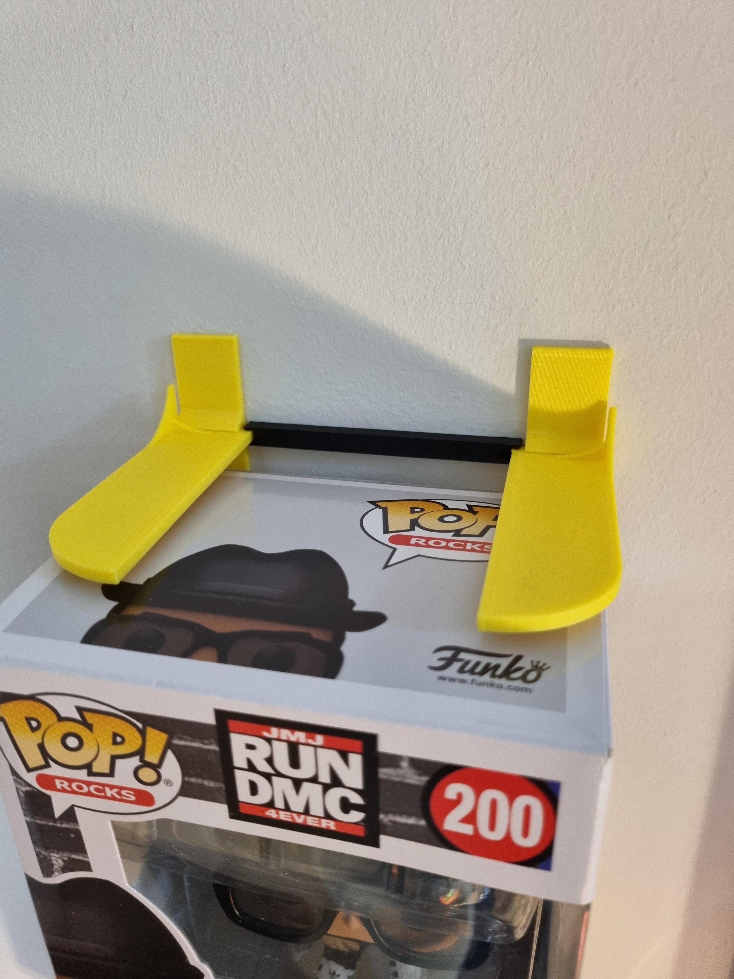 Brackets for Boxed Funko Pops