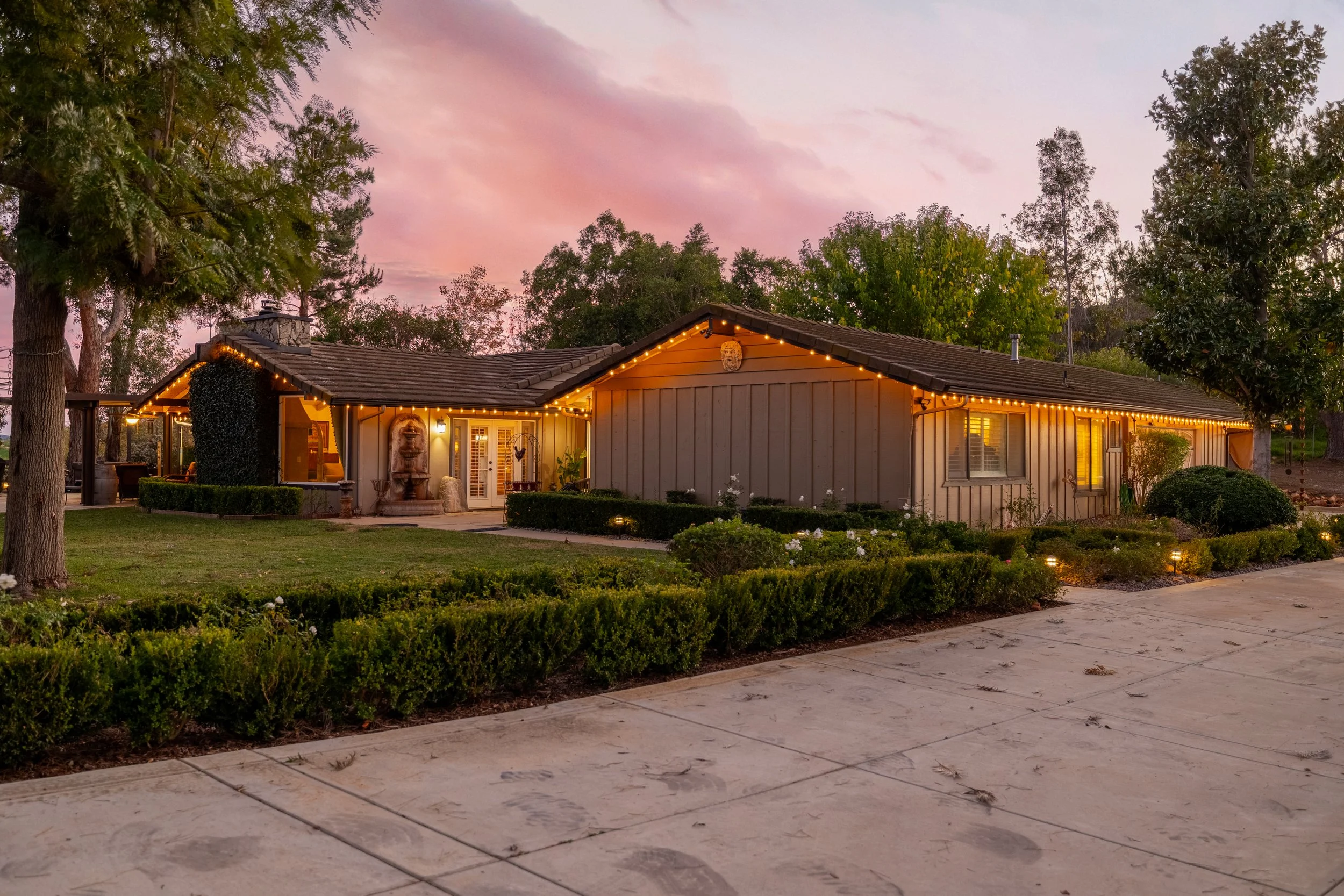 24105 Carancho Rd-2.jpg