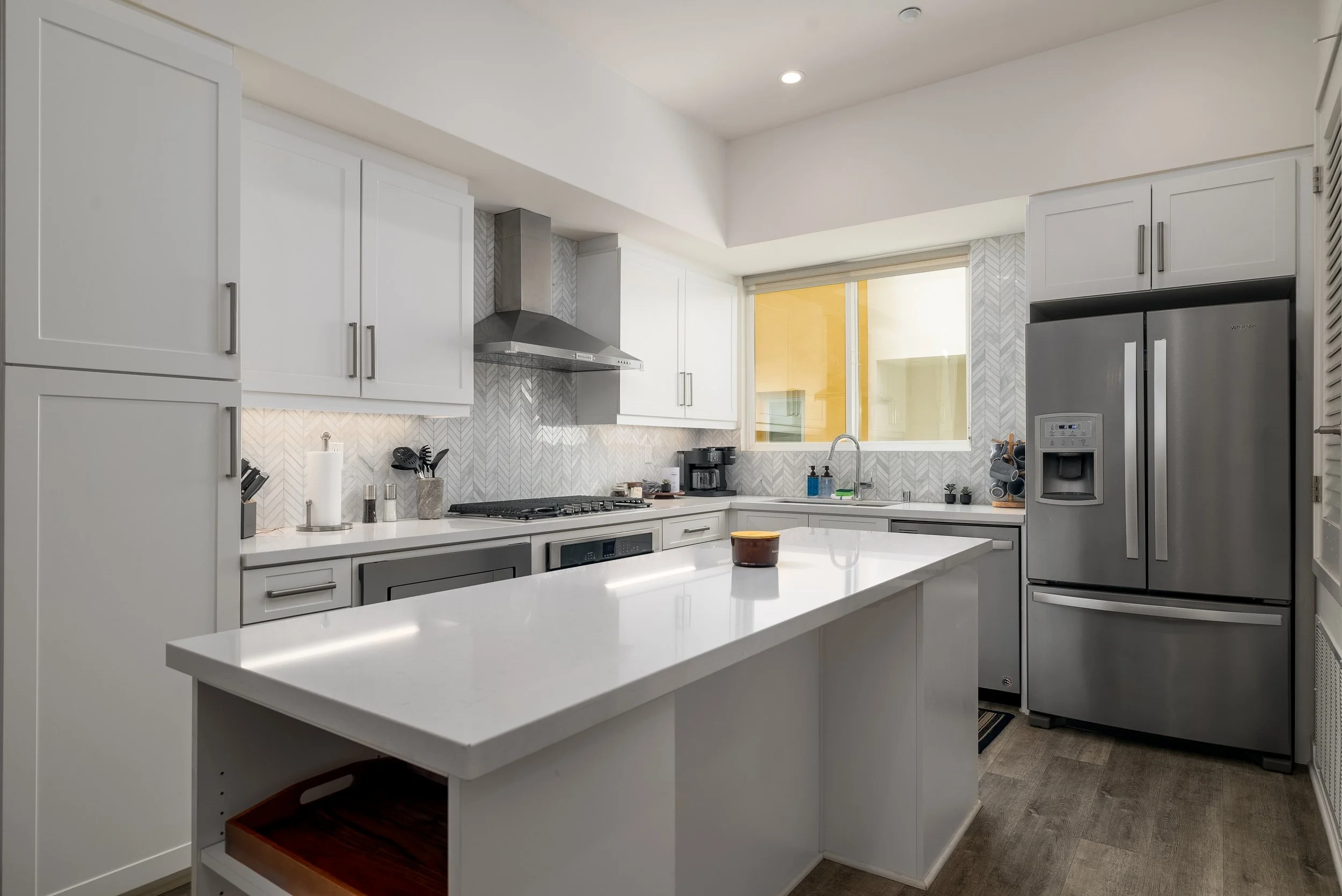 2060 6th Ave-12.jpg