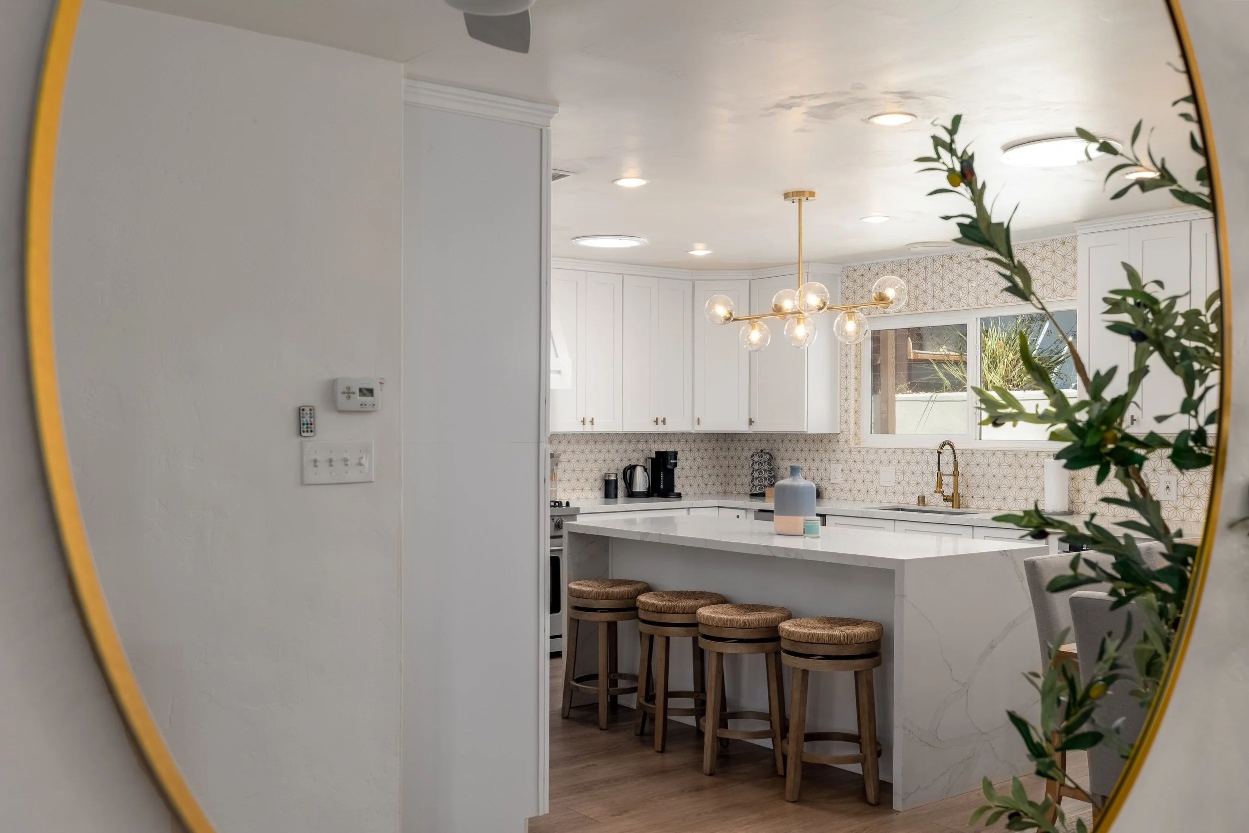 3325 Cañon St-10.jpg