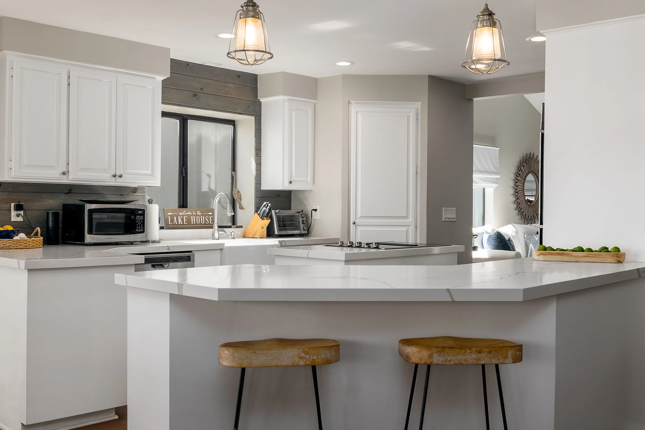 30092 Clear Water Dr-14.jpg